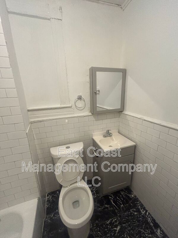 Building Photo - 2319 Reisterstown Rd