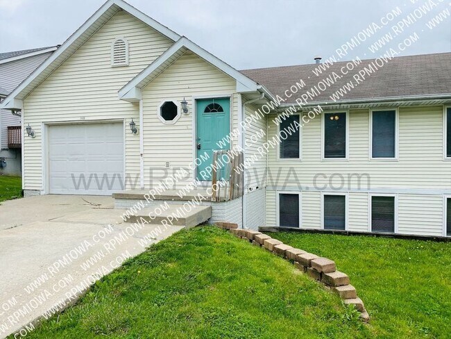 Building Photo - 145 Christie Ln