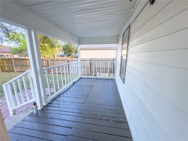 Building Photo - 1111 Georgia St