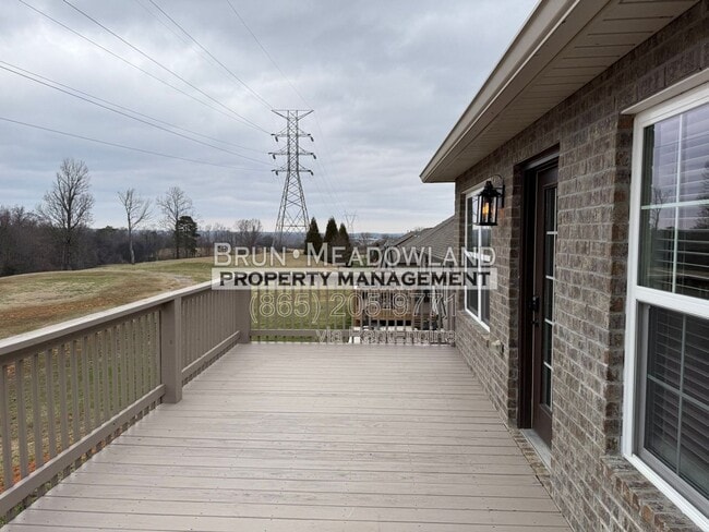 Building Photo - 3869 Doral Dr