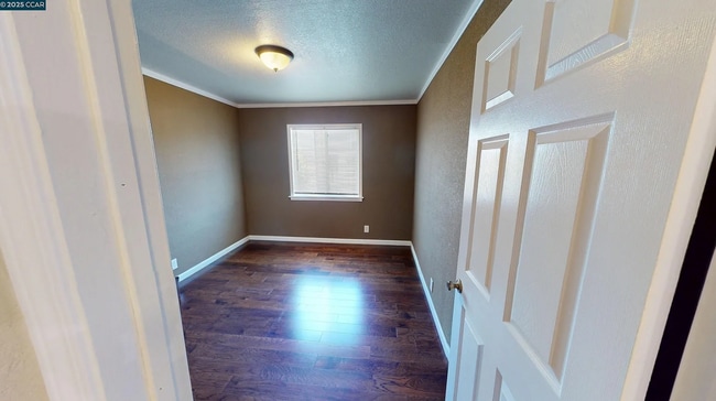 Building Photo - 2029 Sutter Ave