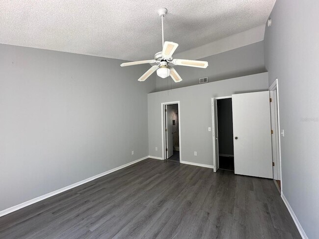 Building Photo - 2035 Royal Bay Blvd