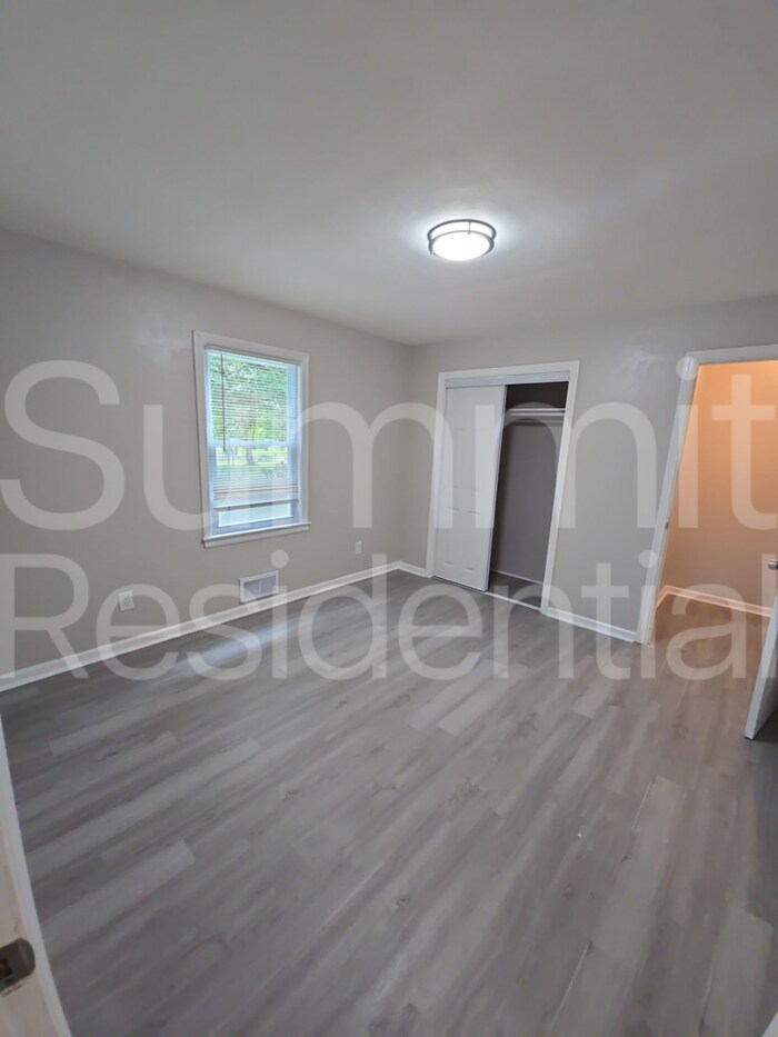 Building Photo - 5353 Blue Ridge Blvd