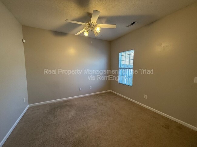 Building Photo - 1844 Olivers Crossing Cir