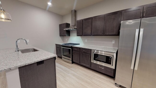 Building Photo - Lilac | Three Bedroom - no basement