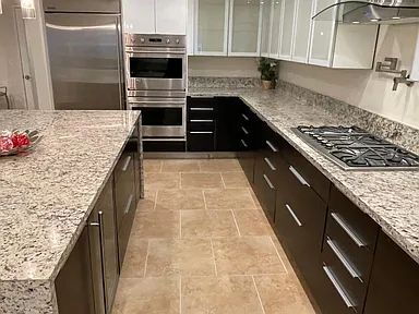 Building Photo - 5354 Lindley Ave