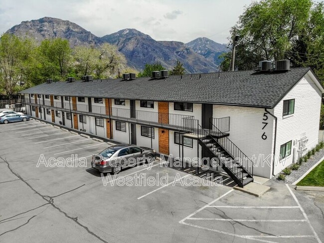 Building Photo - 1538 N Moon River Dr