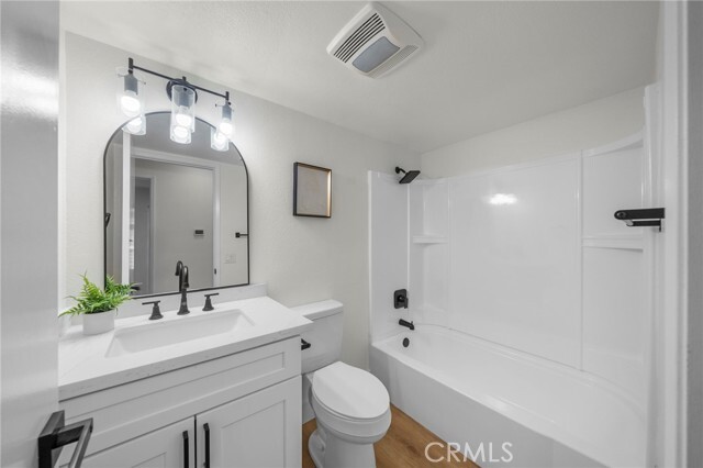 Building Photo - 29589 Mira Loma Dr