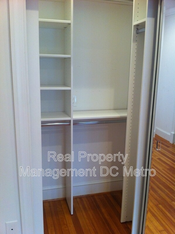 Building Photo - 2131 Newport Pl NW