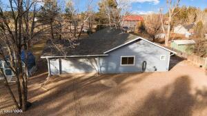 Building Photo - 463 Larson Rd