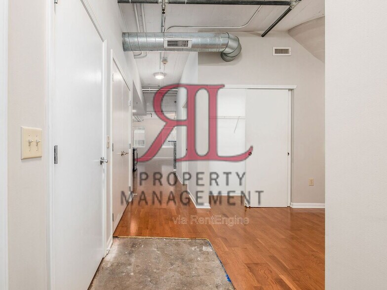 Building Photo - 221 N Front St