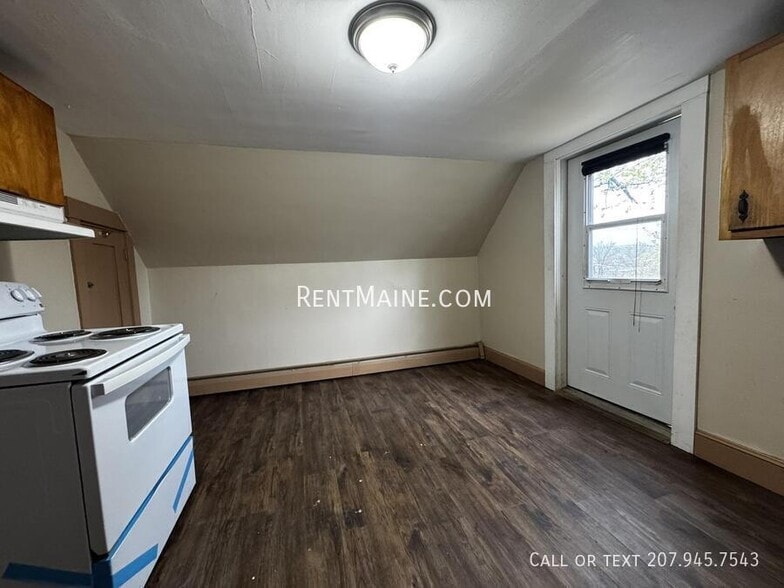 Building Photo - 26 Waterville Rd