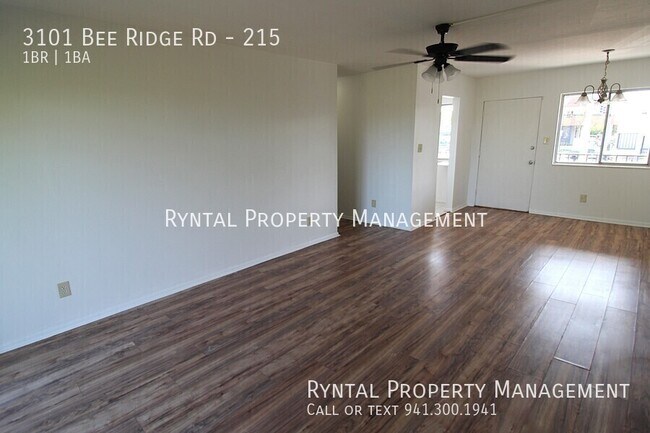 Building Photo - 3101 Bee Ridge Rd