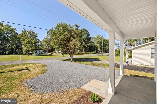 Building Photo - 703 Mattox Ave