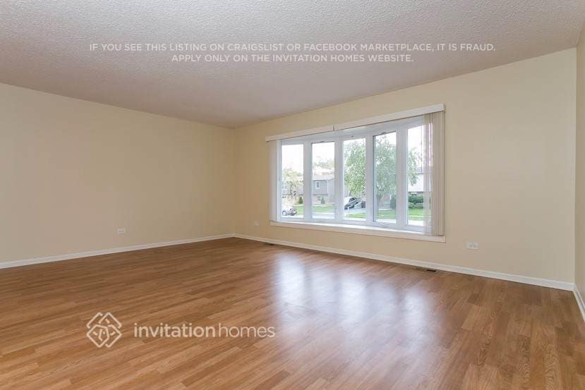Building Photo - 5138 Riverside Dr