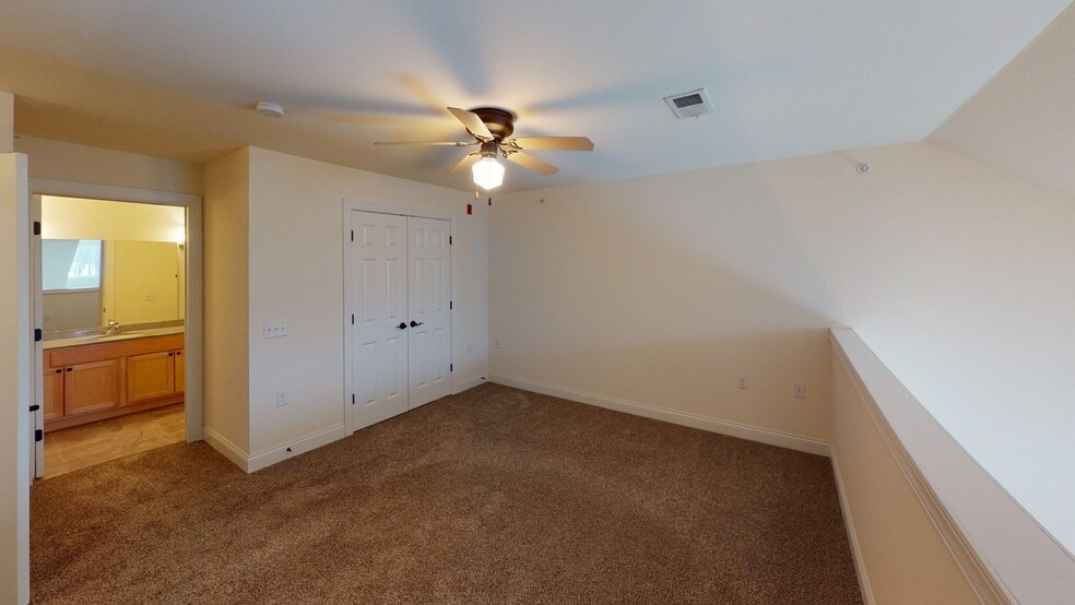 Building Photo - Delafield Woods Apartments