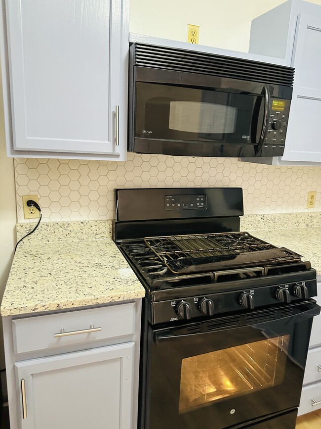 Building Photo - 8442 Wheeling Rd