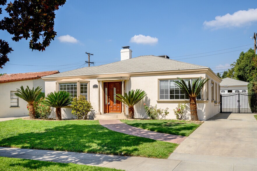 Primary Photo - 905 Graynold Ave