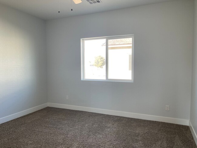 Building Photo - 3 Bedroom in Pahrump