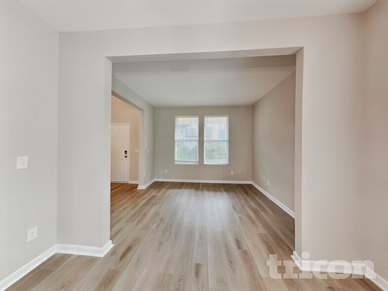 Building Photo - 3513 Diamond Springs Dr