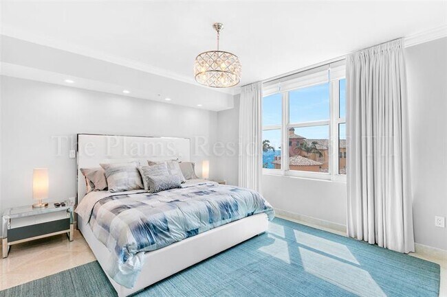 Building Photo - 2110 N Ocean Blvd