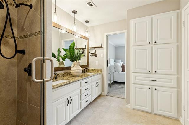 Building Photo - 1006 Spanish Trail