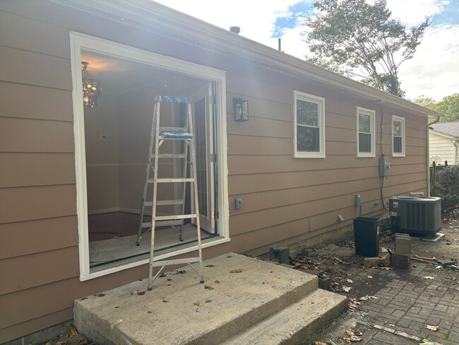 Building Photo - 9422 Mauck Ct