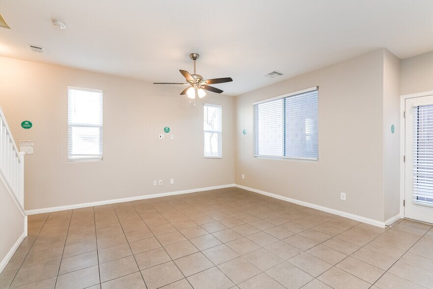 Building Photo - 10644 Gale Wind Ct