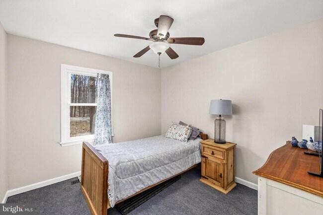 Building Photo - 13410 Wilderness Park Dr