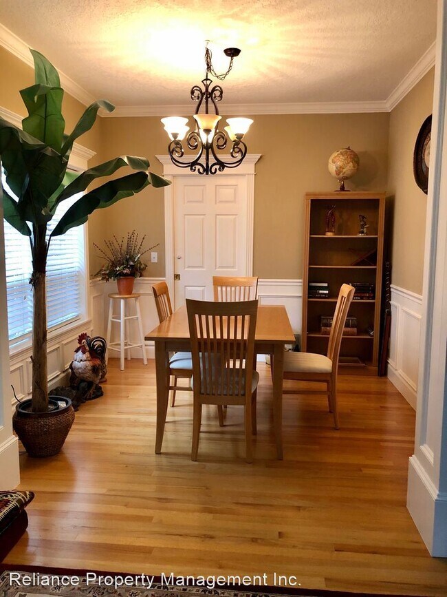 Building Photo - 16800 NW Paddington Dr