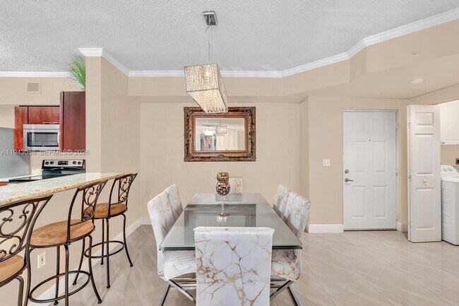 Building Photo - 17100 N Bay Rd