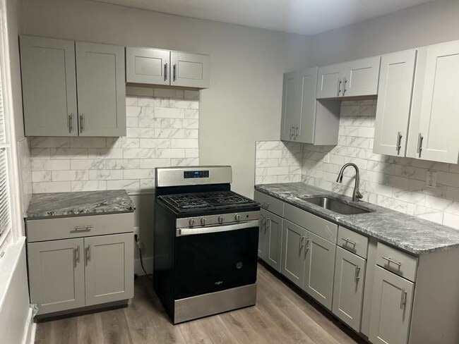 Building Photo - 8215/8217 Badger1 LLC