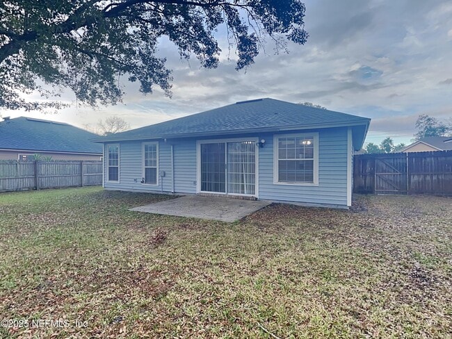 Building Photo - 8256 Creek Hollow Ct