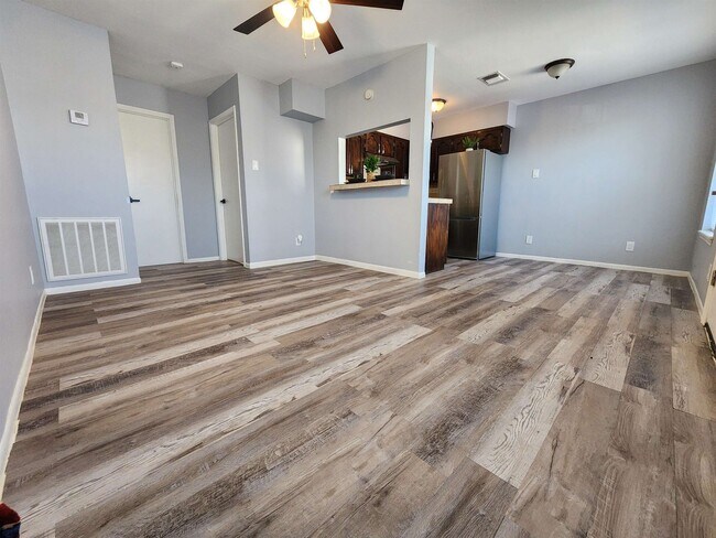 Building Photo - 3019 Corpus Christi St