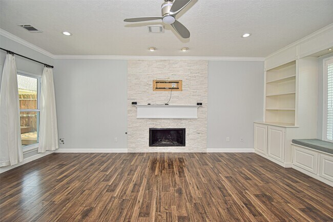 Building Photo - 12919 Bristol Berry Dr