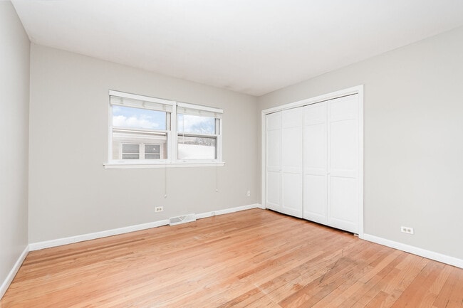 Building Photo - 2913 Kensington Ave