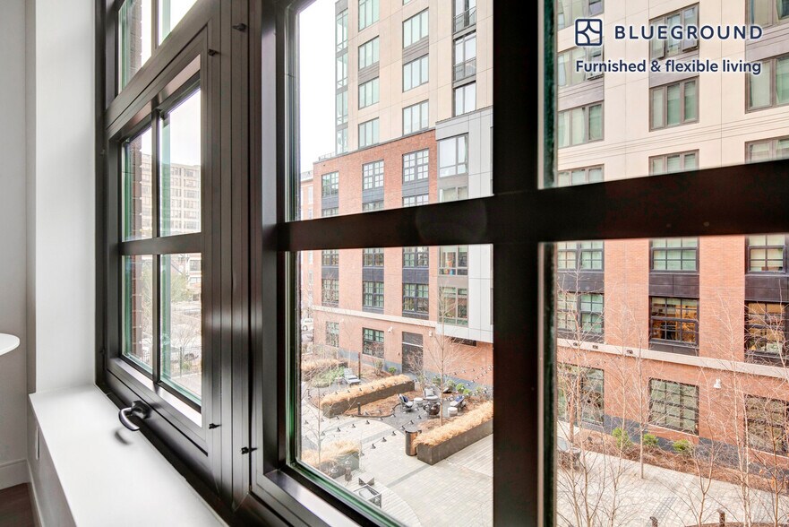 Building Photo - 89 E Dedham St