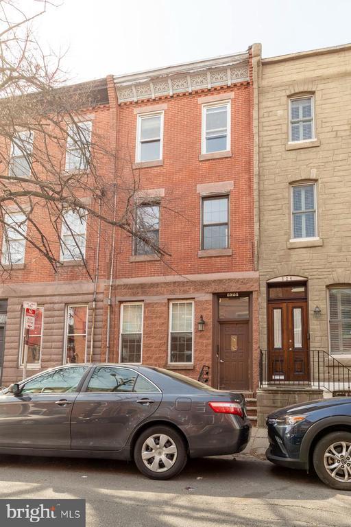 Building Photo - 626 S 19th St
