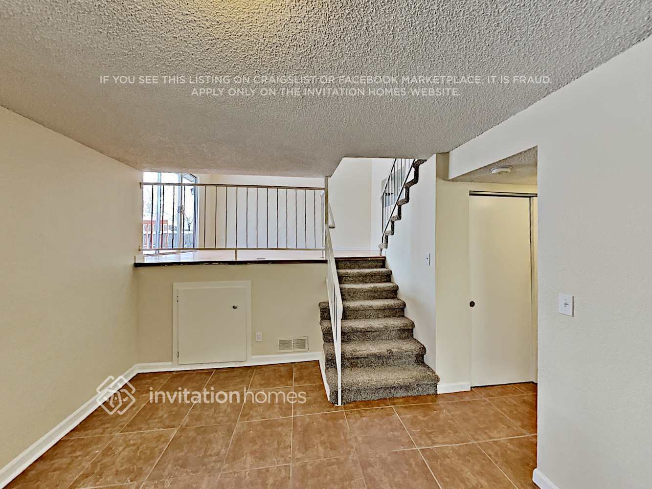 Building Photo - 5840 S Perth Pl