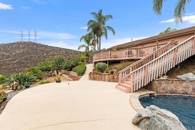 Building Photo - BEAUTIFUL 4BR/3BA home in SINGING HILLS VI...
