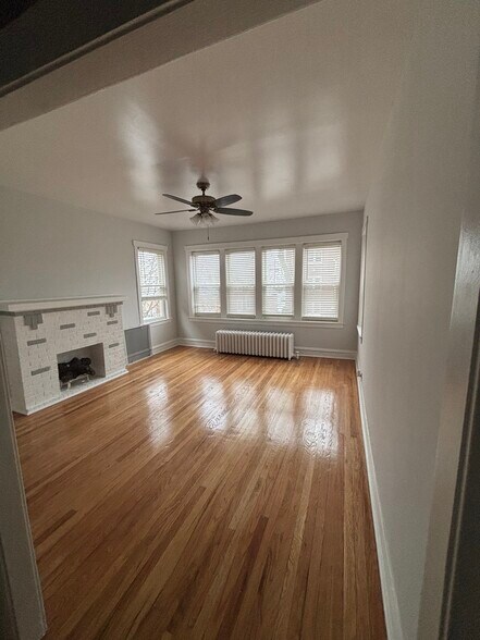 Building Photo - 4028 W Crystal St