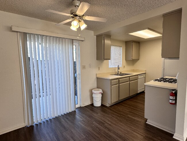 Building Photo - 1421 Cimarron Ct