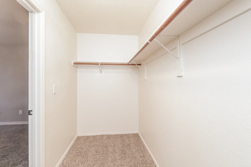 Building Photo - 1210 Beatty Dr