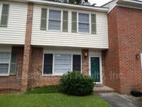 Building Photo - 738 Coventry Ln