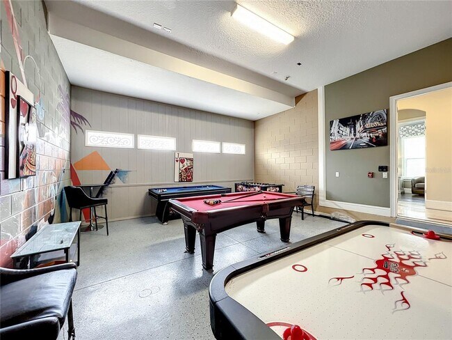 Building Photo - 760 Golden Bear Dr
