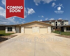 Building Photo - 1083A Hibiscus Dr