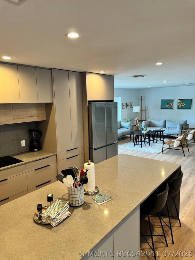 Building Photo - 2020 Coral Reef Dr