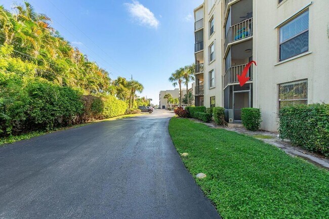 Building Photo - 890 N Federal Hwy