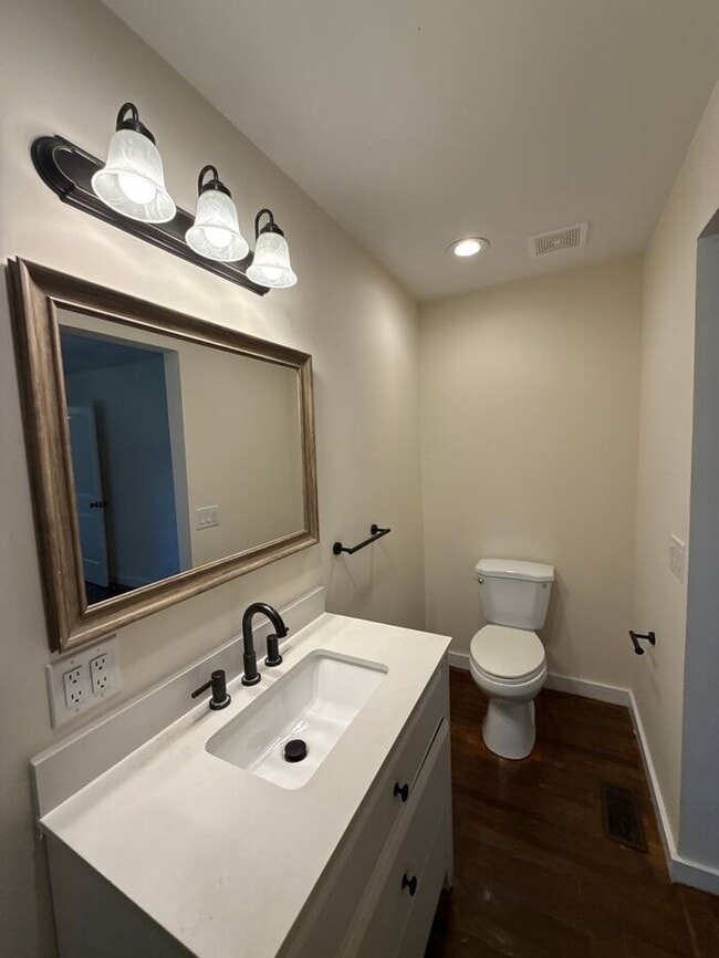 Building Photo - T.R. Lawing Realty Property