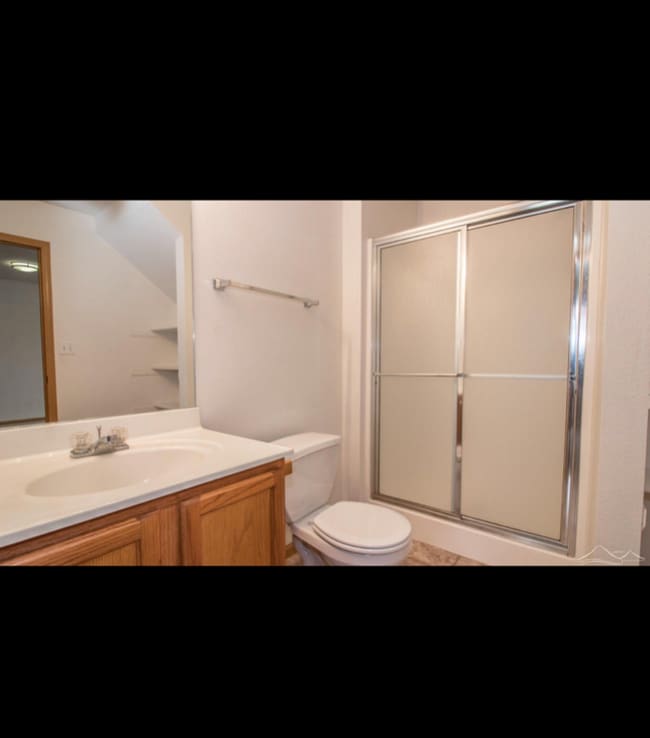 Building Photo - 3612 Zinnia Dr